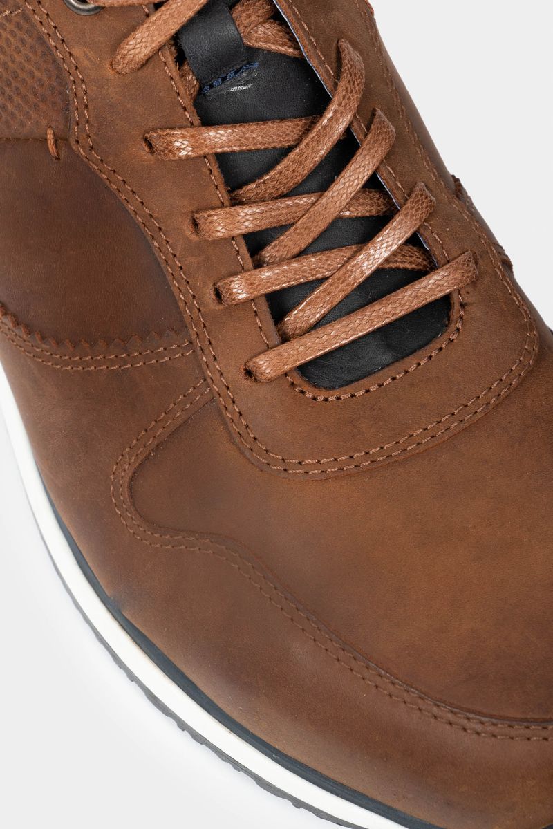 Tenis-de-cuero-