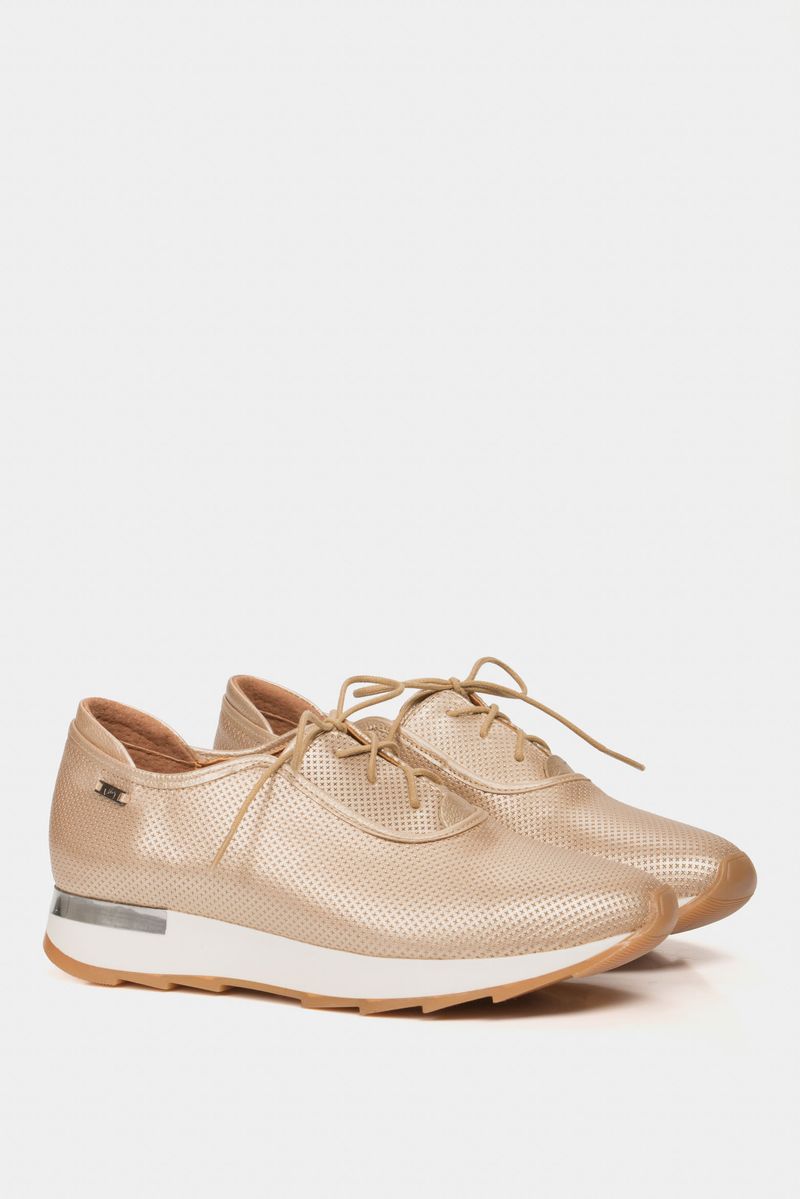 Zapatos-con-cordones-de-cuero