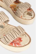 Sandalias-de-cuero