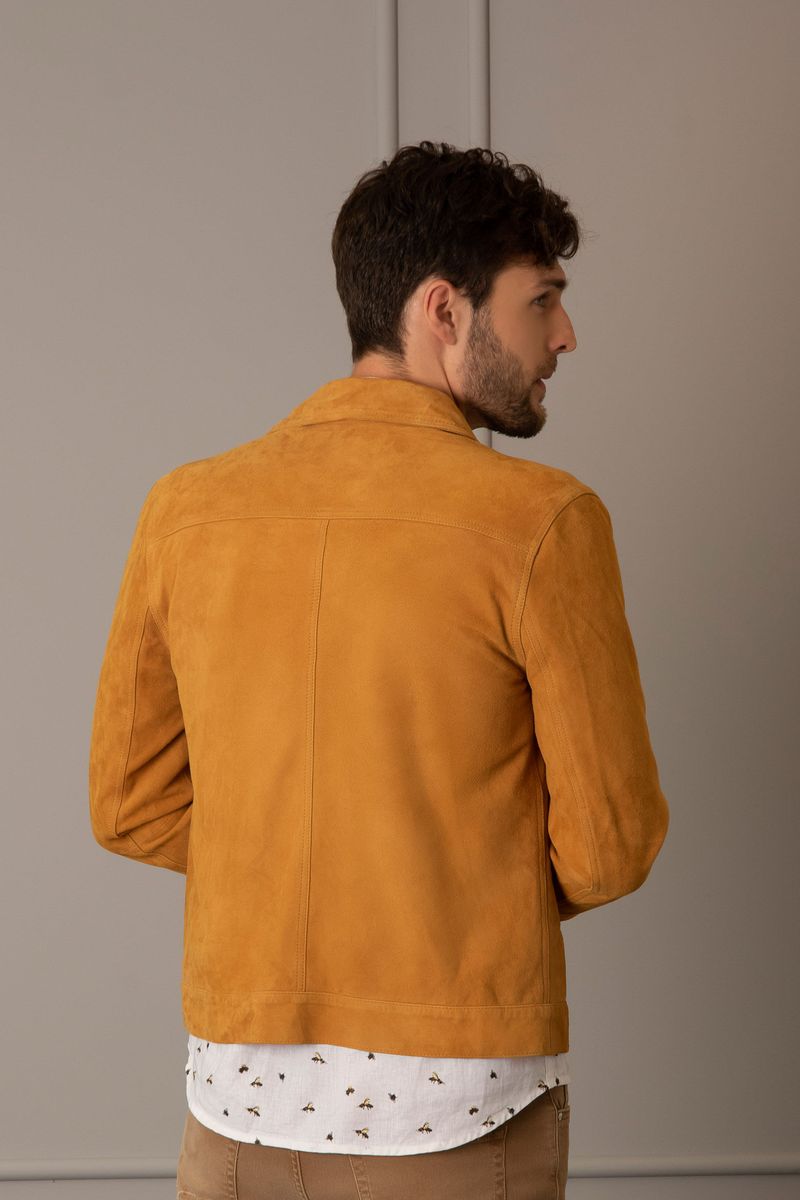 Chaqueta-de-gamuza