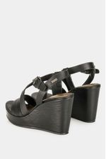 Sandalias-plataforma-de-cuero