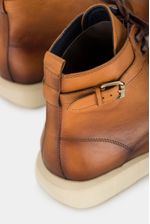 Botas-de-cuero