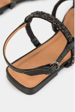 Sandalias-planas-de-cuero-