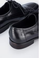 Zapatos-cordon-de-cuero