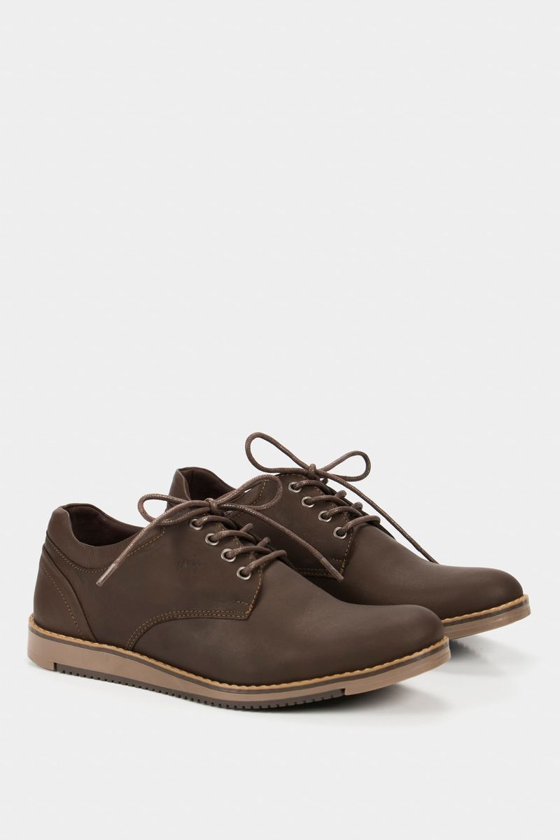 Zapatos-con-cordones-de-cuero