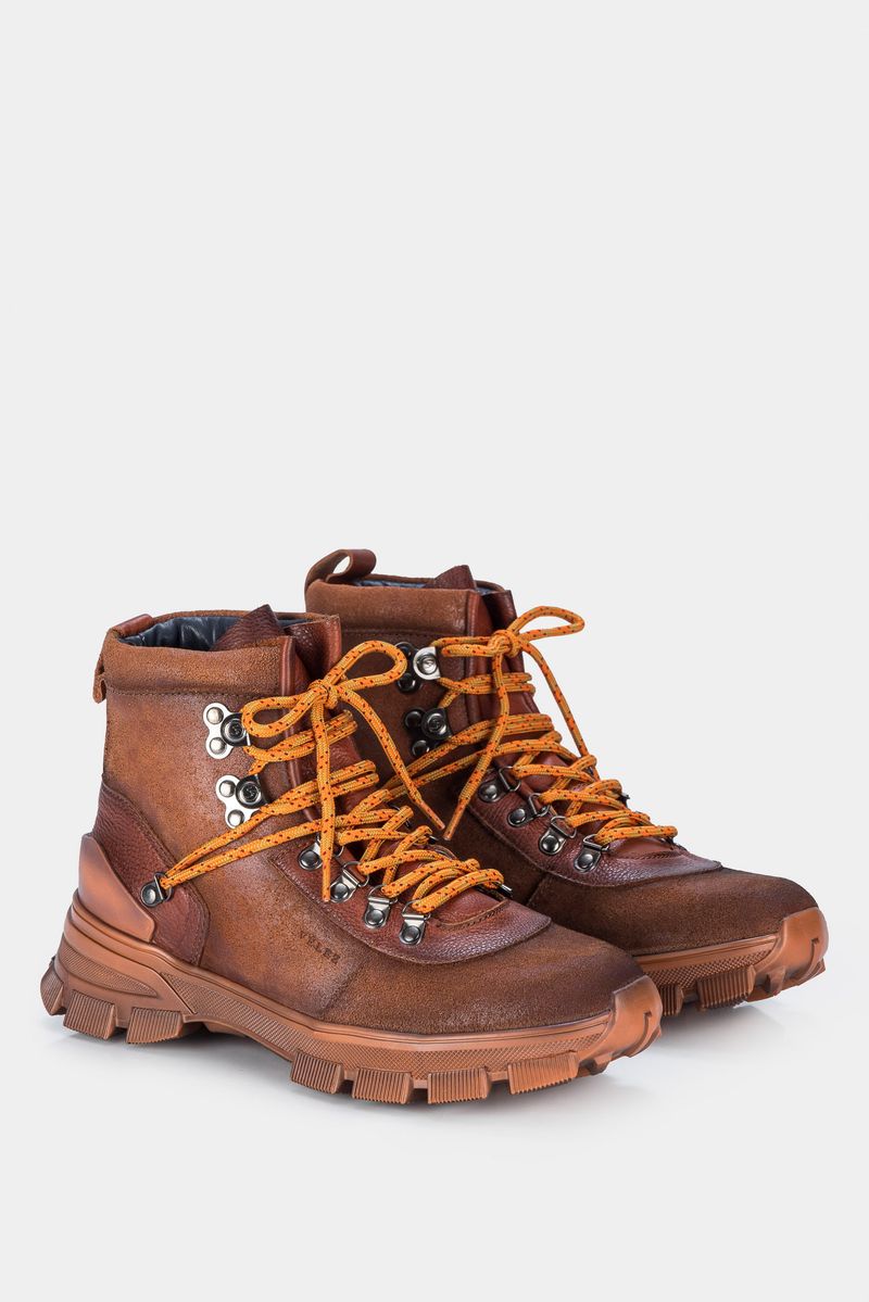 Botas-de-cuero