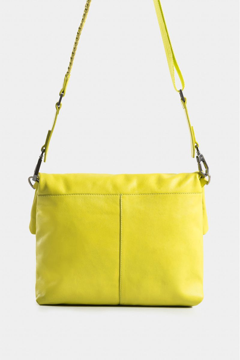 Bolso-manos-libres-de-cuero