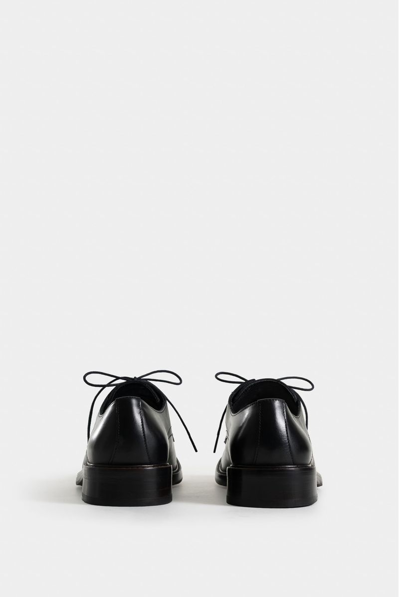 Zapatos-cordon-de-cuero