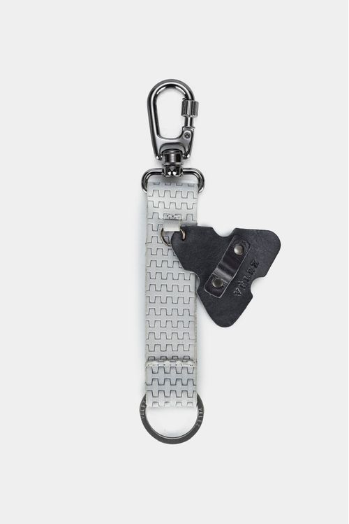 Llavero air de cuero para hombre mosquetón grabado