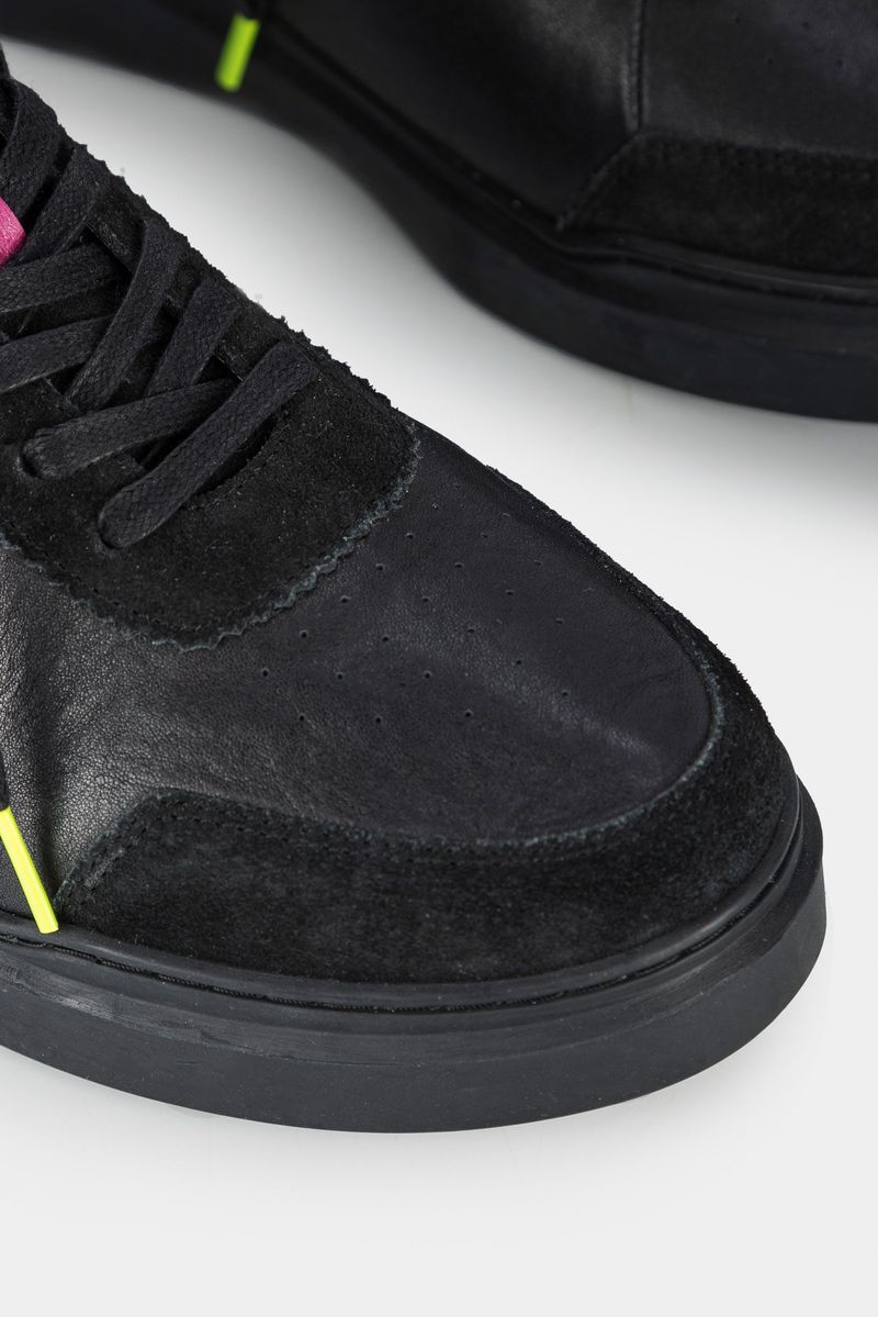 Tenis-de-cuero