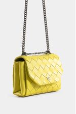 Bolso-manos-libres-de-cuero