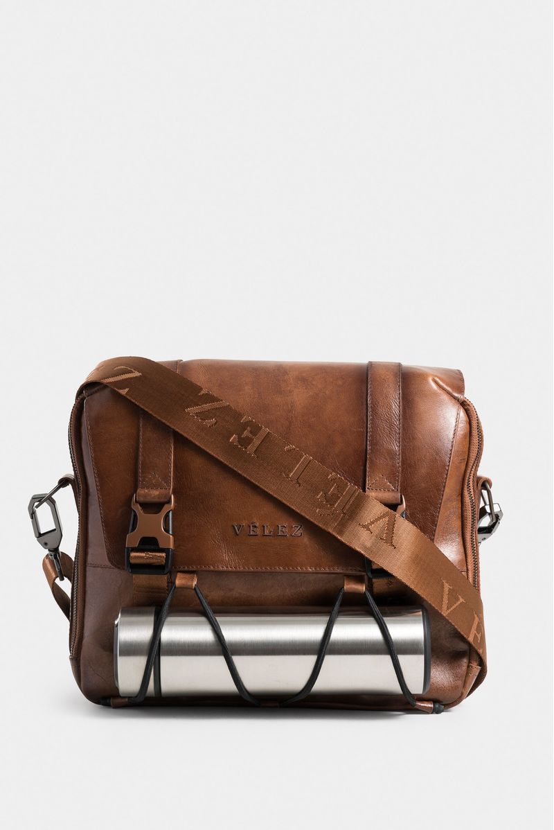 Bolso-manos-libres-de-cuero