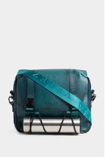 Bolso-manos-libres-de-cuero