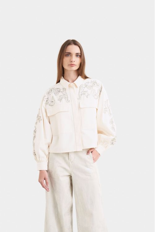Casaca calas en tejido plano para mujer silueta cropped